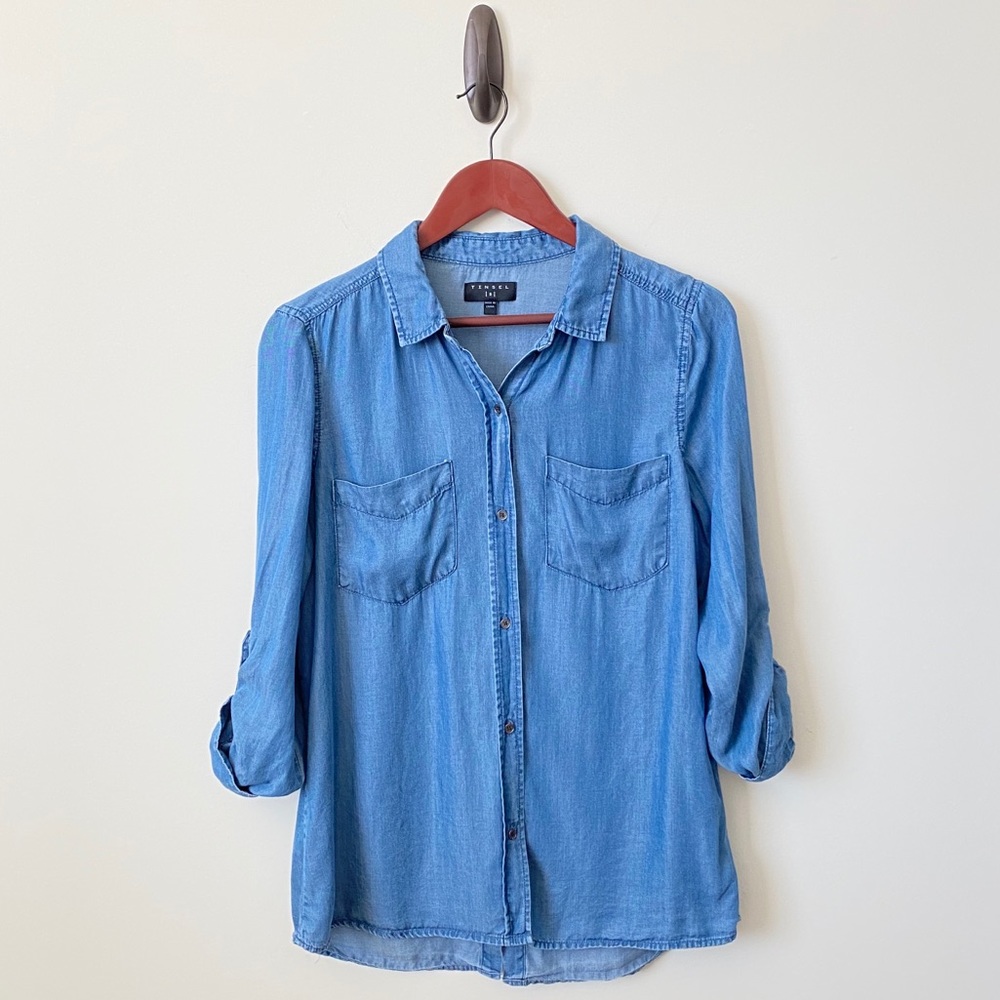 Tinsel Floid Split Back Lyocell Chambray Blue Top - image 1